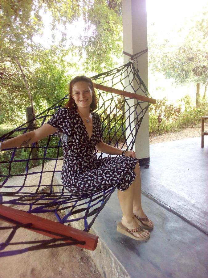 Three Little Birds Hotel Тангале Екстериор снимка