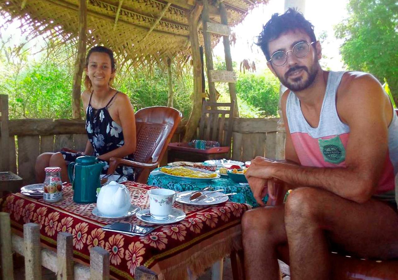 Three Little Birds Hotel Тангале Екстериор снимка
